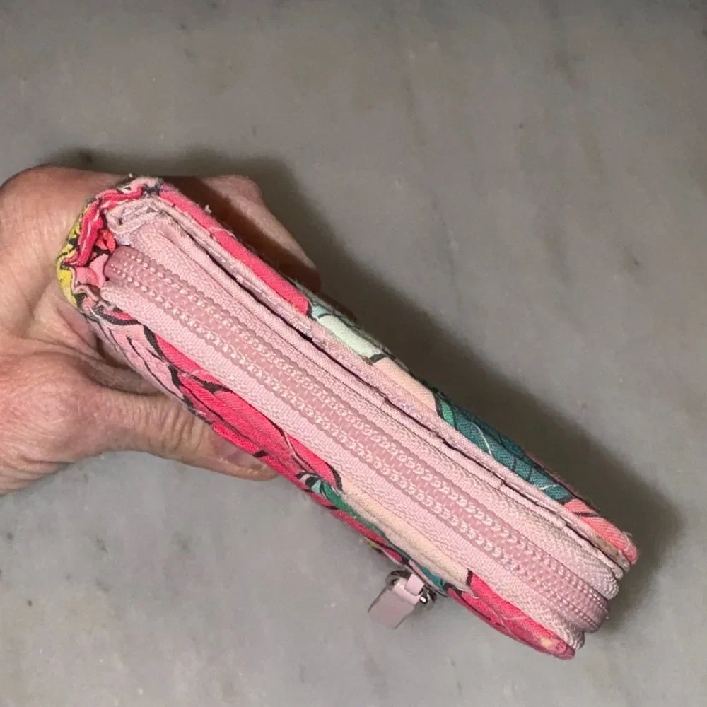 Vera Bradley Iconic RFID Turnlock Wallet Quilted Cotton Vintage Floral